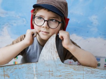 Kinder erzählen lassen und damit ihre Phantasie anregen.